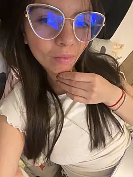 Snapshot of Mariana_Ve chatting on November 8, 3:39 am Mariana Ve online show from November 8, 3:39 am