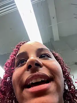 Nicolitalalinda online show from February 14, 4:53 am