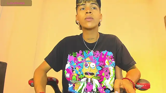 Timmy Kiing  online show from November 26, 8:21 pm