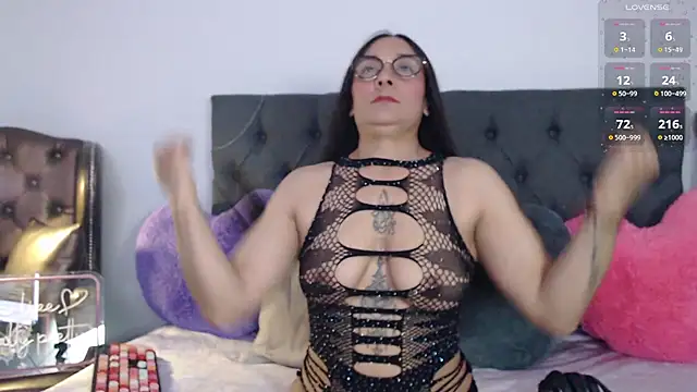 maripa0  69 online show from June 7, 10:08 am