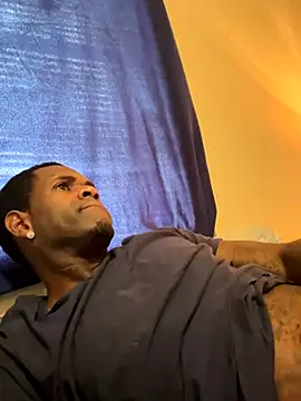 CrookedBeaut online show from December 4, 6:16 pm