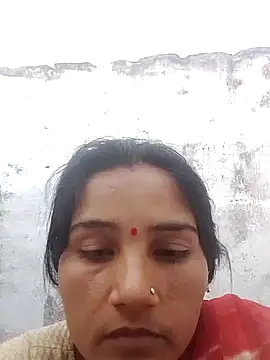 Snapshot of Seema_ji12 chatting on May 18, 12:29 am Seema ji12 online show from May 18, 12:29 am