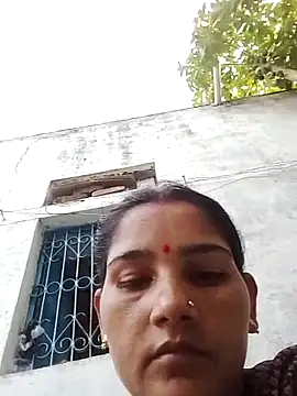 Snapshot of Seema_ji12 chatting on June 9, 12:44 am Seema ji12 online show from June 9, 12:44 am