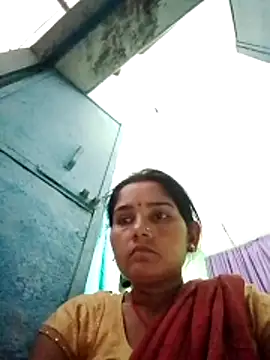 Snapshot of Seema_ji12 chatting on June 13, 1:53 pm Seema ji12 online show from June 13, 1:53 pm