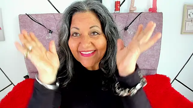 Victoriaa Anderson online show from February 18, 2:13 pm