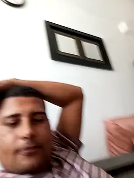 Snapshot of tutancamin chatting on November 8, 4:07 pm tutancamin online show from November 8, 4:07 pm