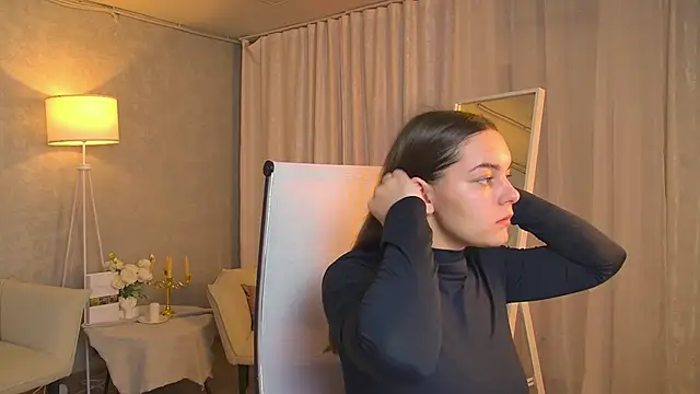 FrancescaCavaliere online show from November 21, 9:30 am