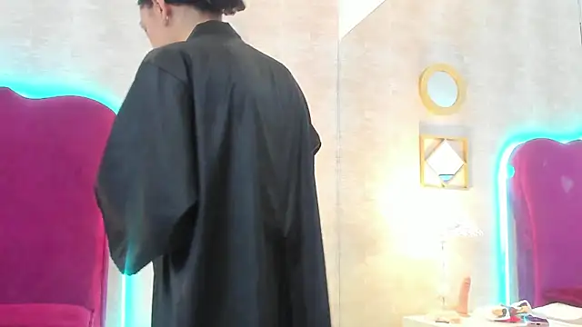 Snapshot of EllaEvanz chatting on February 1, 2:15 pm EllaEvanz online show from February 1, 2:15 pm