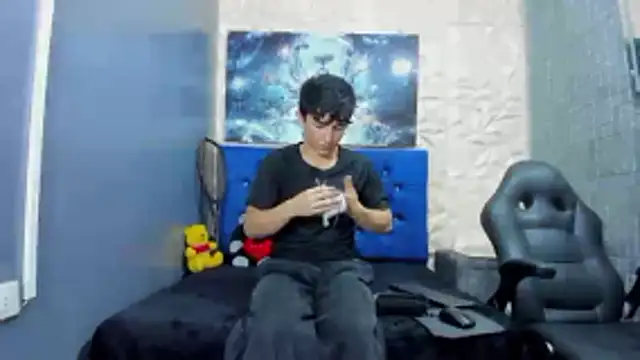 ElanGiraldo online show from March 24, 11:21 pm