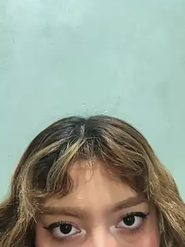 latinahorny11 online show from January 17, 5:45 am