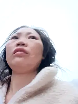 blonde blg online show from February 19, 11:45 pm