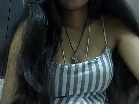 SEXY PRIYA83 online show from April 1, 1:41 pm