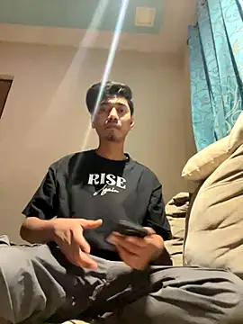 Snapshot of RonnySlim chatting on November 11, 9:59 pm RonnySlim online show from November 11, 9:59 pm