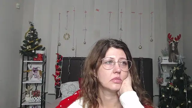 RoseHille online show from January 14, 2:33 pm