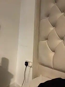 Snapshot of Kinkycouple142 chatting on February 3, 1:27 pm Kinkycouple142 online show from February 3, 1:27 pm