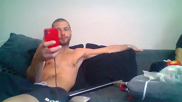 Snapshot of Kinkycouple142 chatting on May 26, 6:26 pm Kinkycouple142 online show from May 26, 6:26 pm