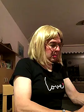 simone xdressing online show from October 1, 11:22 pm