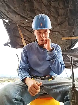 Snapshot of Roquinte chatting on December 17, 5:19 pm Roquinte online show from December 17, 5:19 pm