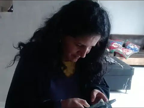 Sra Angelina online show from December 5, 7:10 pm