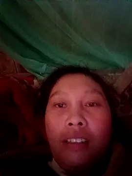 Snapshot of Mia-567 chatting on November 10, 6:12 am Mia-567 online show from November 10, 6:12 am