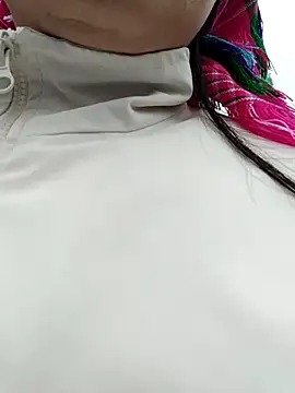 Feeling-hot online show from March 8, 1:03 am