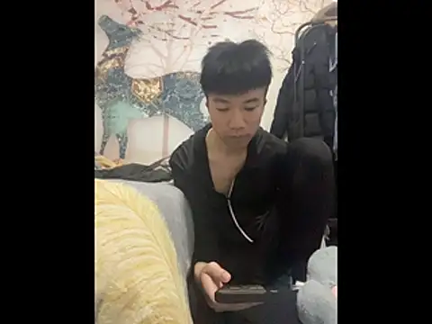 Theo615 online show from November 21, 12:15 pm