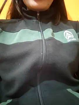 Hot  girls001 online show from November 13, 5:01 pm