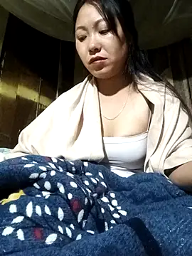 Snapshot of mi_ka_mi chatting on February 12, 1:50 pm mi ka mi online show from February 12, 1:50 pm