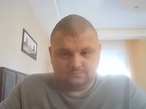 Snapshot of cyrex_monster chatting on November 11, 8:25 am cyrex monster online show from November 11, 8:25 am