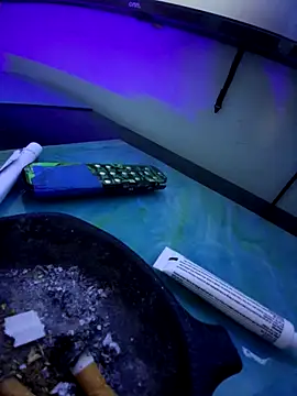 Br0kenKenDoll online show from November 18, 5:23 am