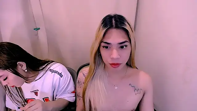 velvetviper06 online show from March 22, 1:03 pm