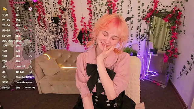 Awawrin online show from November 27, 8:55 pm