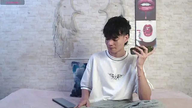 axel milo kairo and noa online show from February 4, 4:57 pm