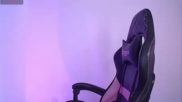 Millie bobby online show from February 25, 8:51 pm