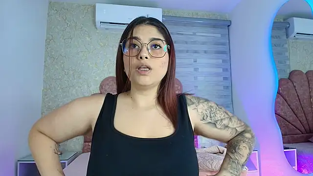 mia fontana  online show from January 15, 11:59 am