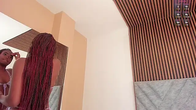 Kenia Storm online show from February 10, 7:51 pm