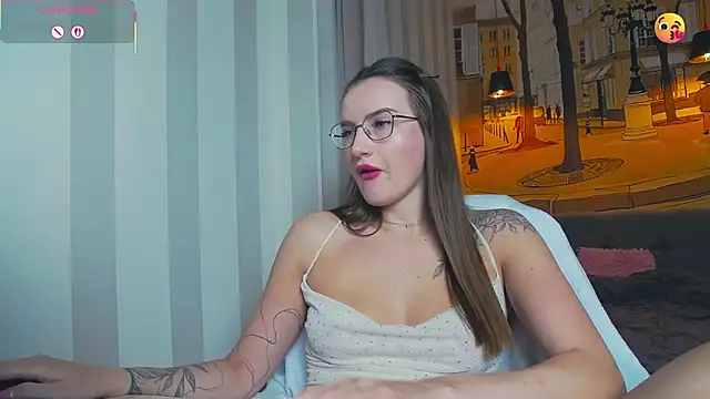 ALICE  ALICE69 online show from April 5, 7:55 pm