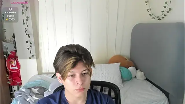 Felix kitty online show from January 9, 7:04 pm