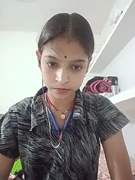 Snapshot of Mohnicute chatting on May 13, 7:22 pm Mohnicute online show from May 13, 7:22 pm