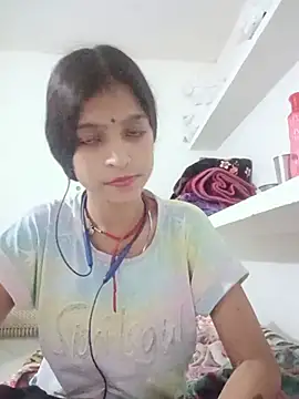 Snapshot of Mohnicute chatting on May 15, 6:15 pm Mohnicute online show from May 15, 6:15 pm