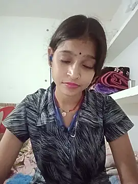 Snapshot of Mohnicute chatting on May 16, 10:36 am Mohnicute online show from May 16, 10:36 am