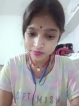 Snapshot of Mohnicute chatting on May 18, 9:09 pm Mohnicute online show from May 18, 9:09 pm