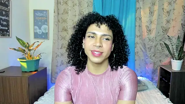 Angel White25 online show from December 17, 5:46 am