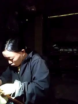 girl-hot2x online show from November 13, 12:53 am