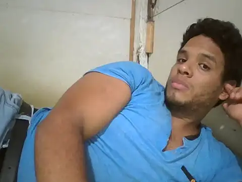 Snapshot of josecamsex27 chatting on February 7, 3:21 am josecamsex27 online show from February 7, 3:21 am