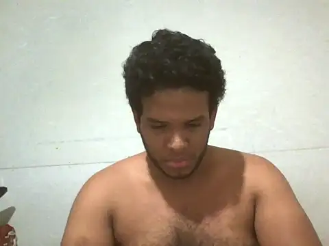 Snapshot of josecamsex27 chatting on February 25, 2:16 pm josecamsex27 online show from February 25, 2:16 pm