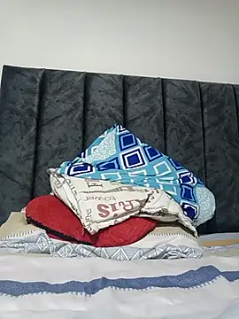 yesua28 online show from April 18, 6:28 am