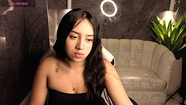 Snapshot of Juliana_Tx chatting on February 13, 3:02 am Juliana Tx online show from February 13, 3:02 am