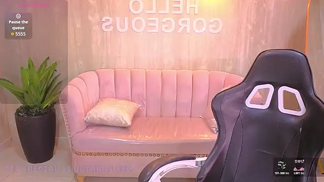 Violetta jhonson a online show from December 22, 3:42 pm