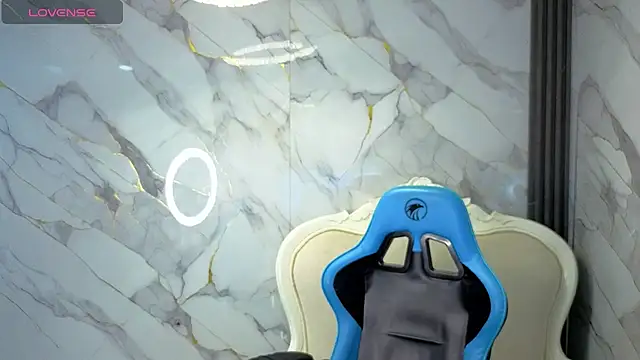 Snapshot of Violetta_jhonson_a chatting on February 8, 3:54 am Violetta jhonson a online show from February 8, 3:54 am